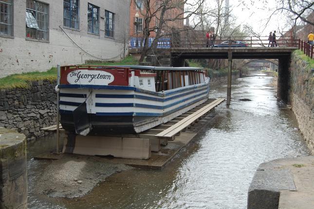 The canal boat "The Georgetown."