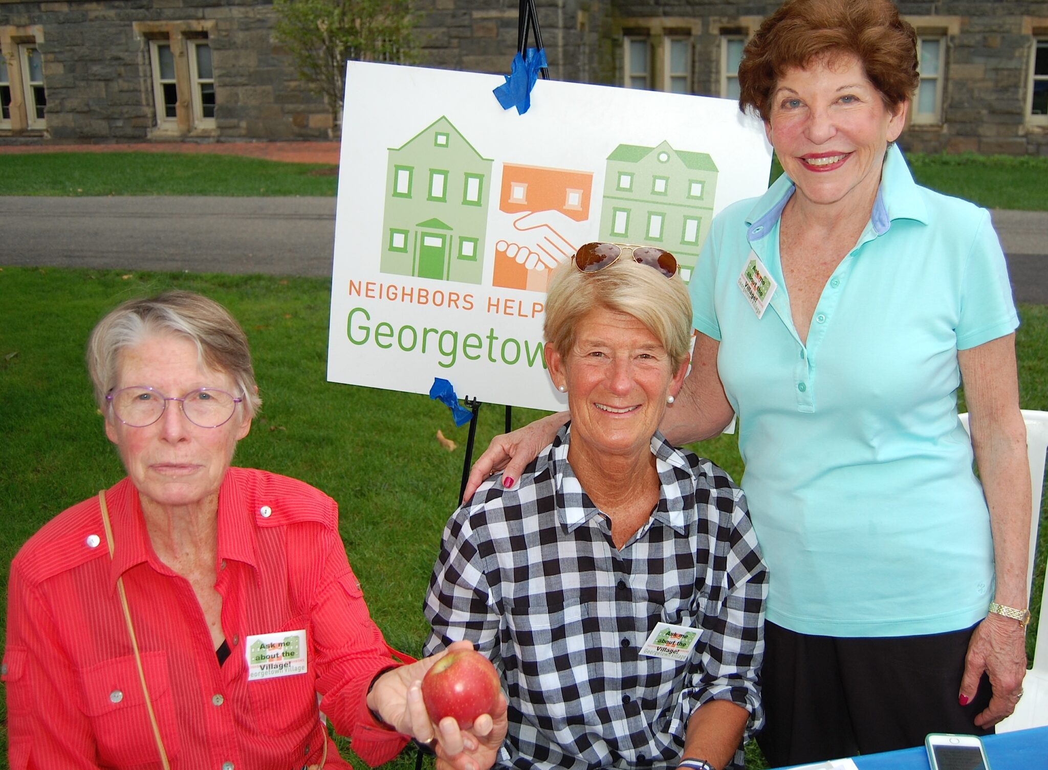 Georgetown Gathers on Healy Lawn | The Georgetowner