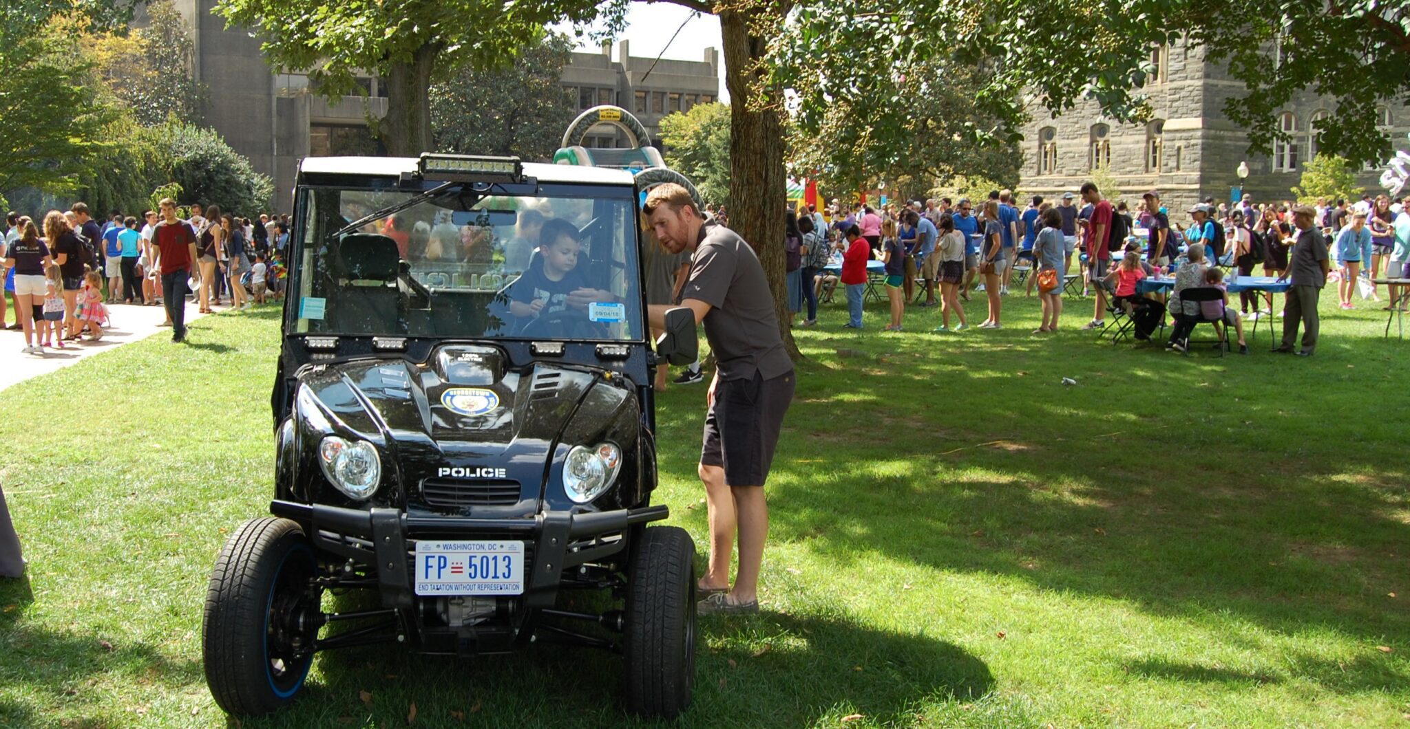 Georgetown Gathers on Healy Lawn | The Georgetowner