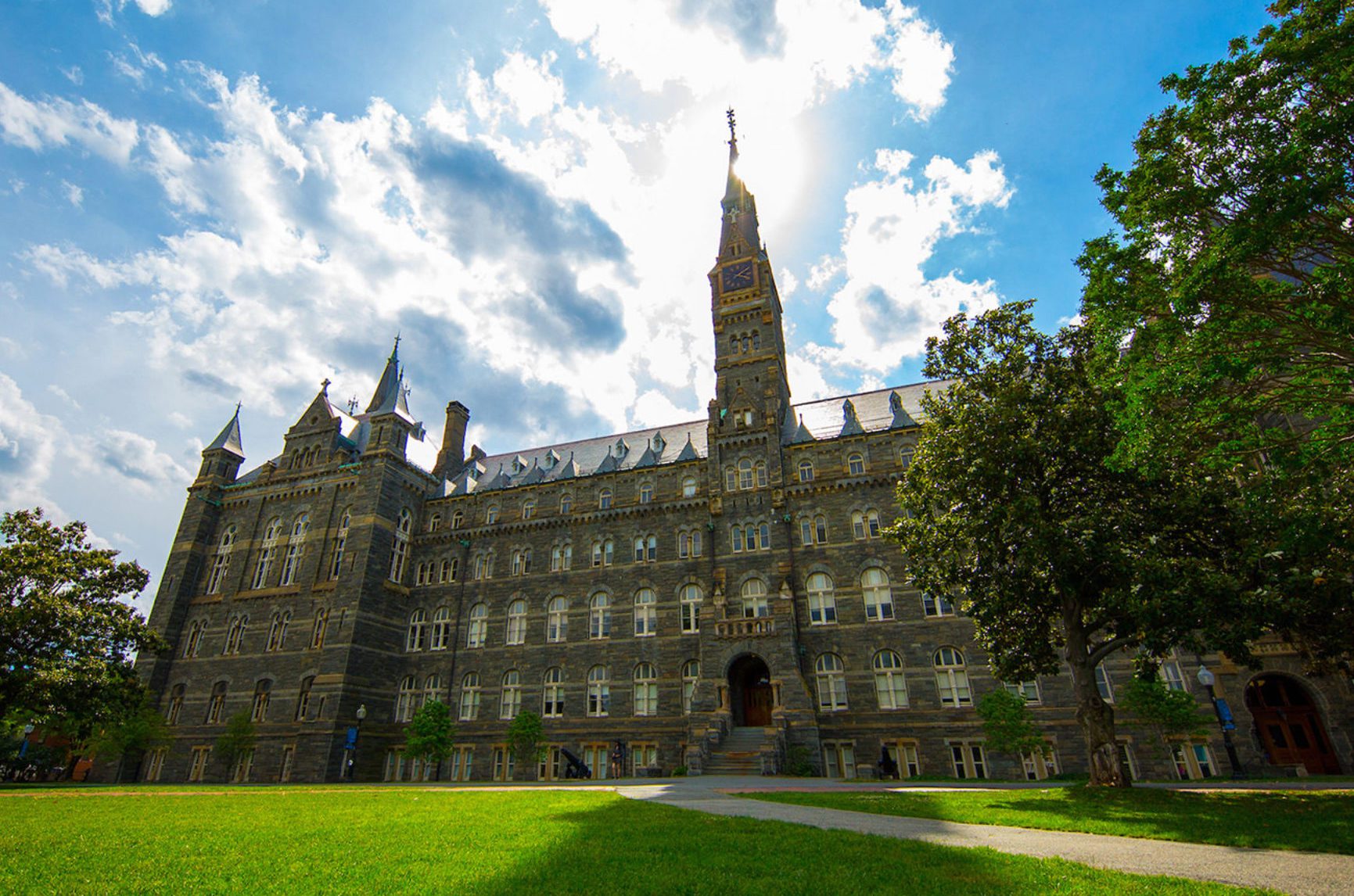 G.U. and 15 Other Elite Universities Sued for Collusion | The Georgetowner