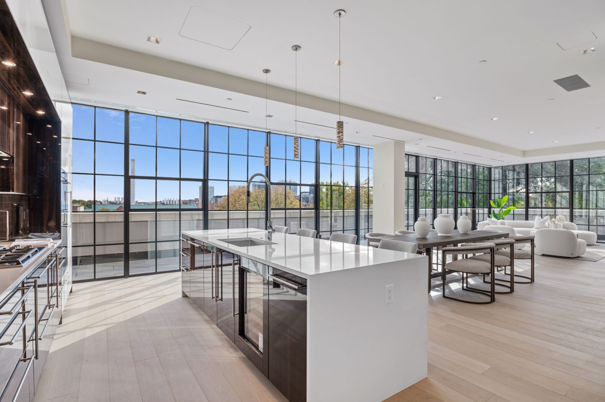 The Elliott: Full-Floor Penthouses, Private Rooftop Terraces – What’s ... - Luxury Glass Floor Penthouse Homes With Private Dog Walking Area